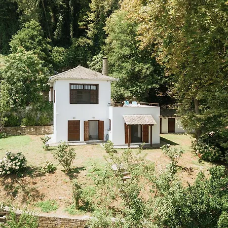 Aggeliki- Mountain Meets The Sea Holiday home