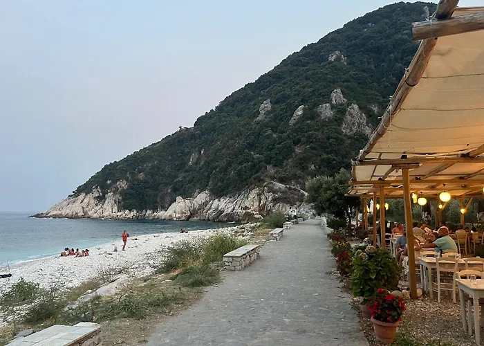 Aggeliki- Mountain Meets The Sea Case de vacanță *