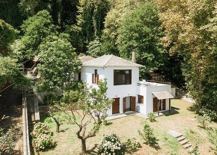 Aggeliki- Mountain Meets The Sea * Agios Ioannis (Thessaly)