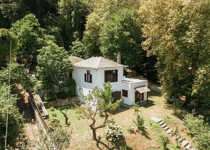 Aggeliki- Mountain Meets The Sea * Agios Ioannis (Thessaly)