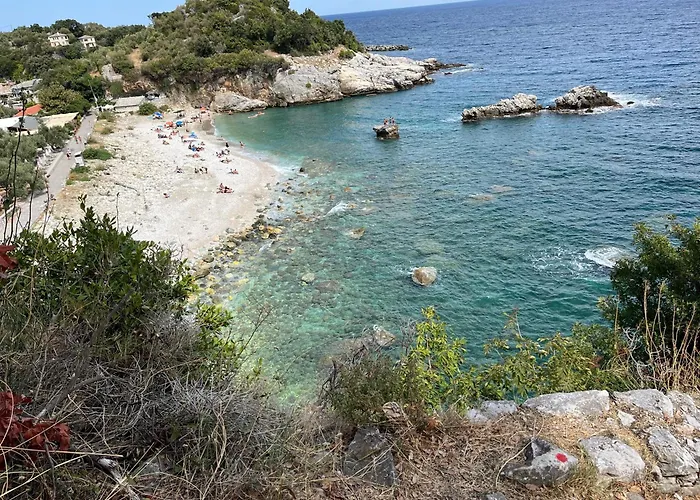 Aggeliki- Mountain Meets The Sea Case de vacanță