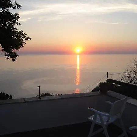Σπίτι διακοπών Aggeliki- Mountain Meets The Sea