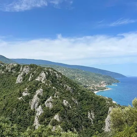 Aggeliki- Mountain Meets The Sea Σπίτι διακοπών *