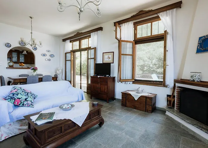 Casa vacanze Aggeliki- Mountain Meets The Sea