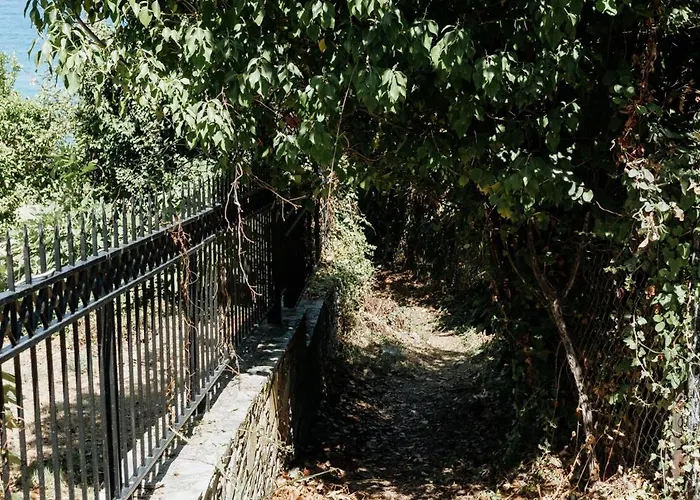Aggeliki- Mountain Meets The Sea * Agios Ioannis (Thessaly)
